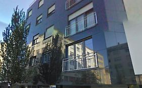 Modern 100M2 Flat 2Mn Walking From Train Station In City Center, Free Parking -2A